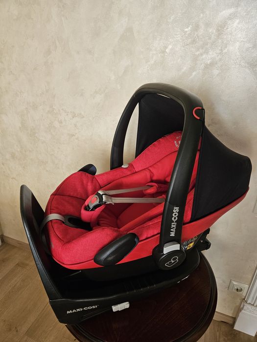 Автокрісло maxi-cosi pebble plus+ база isofix