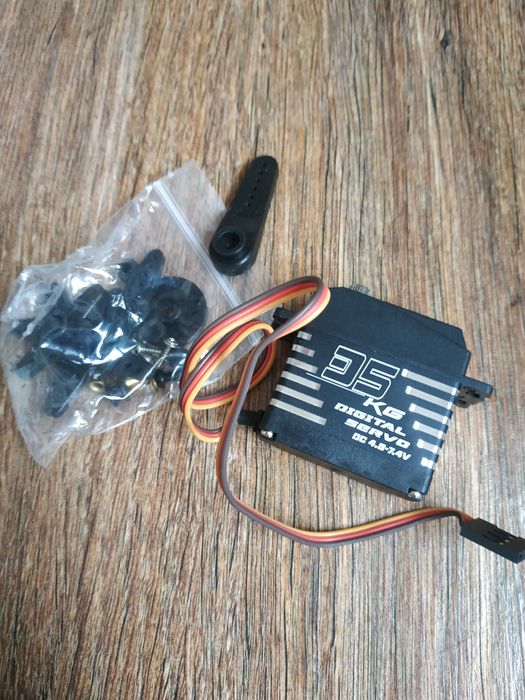Сервопривід 35кг 180 градусів