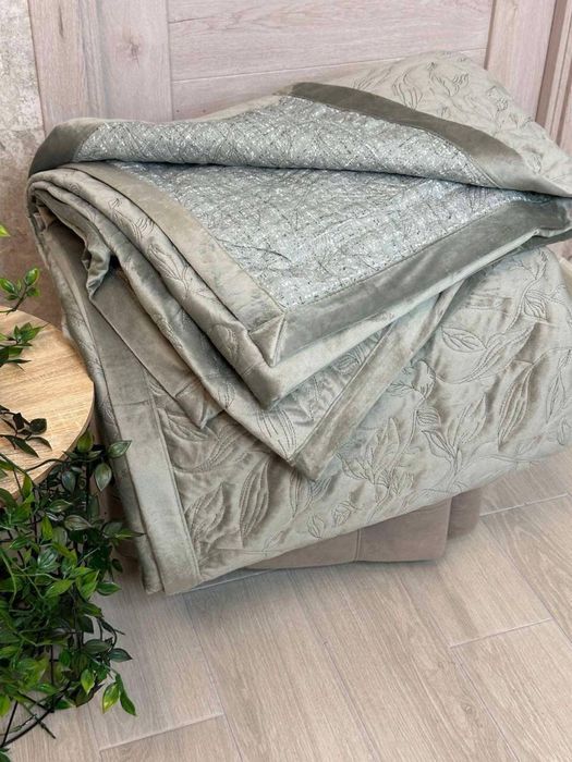 Покривало двостороннє стьобне