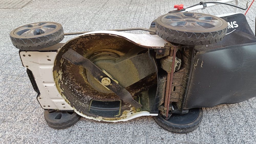 Cortador de relva elétrico Sterwin 1800w