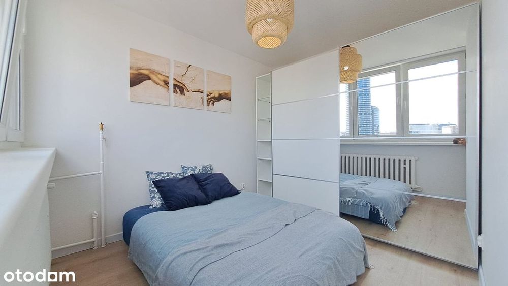 Kawalerka po remoncie | Widok na Sky Tower | Wydzielona sypialnia