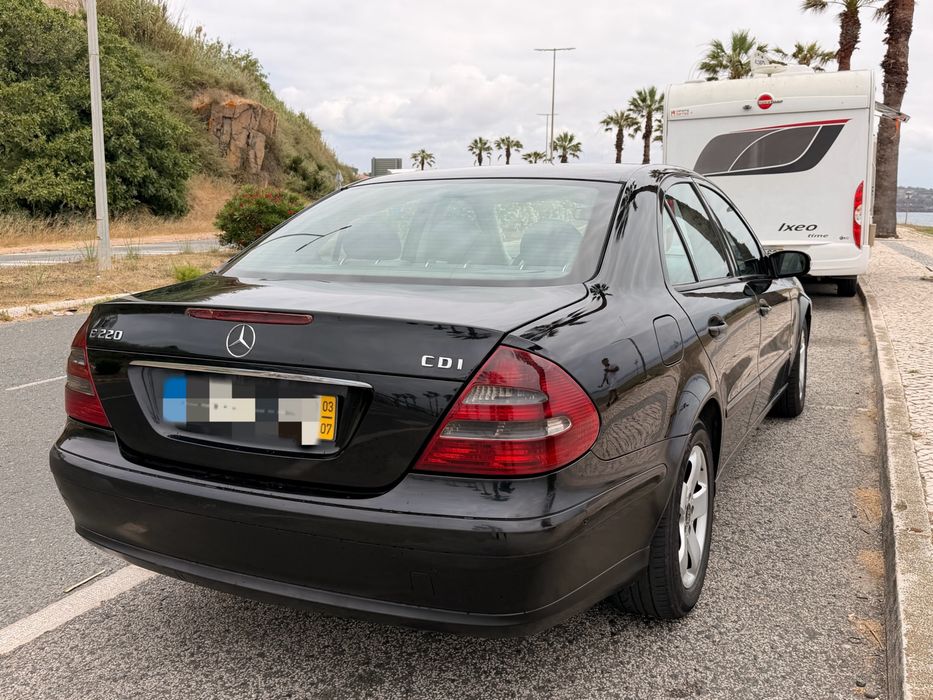 Mercedes-Benz E 220 — fotografia 3