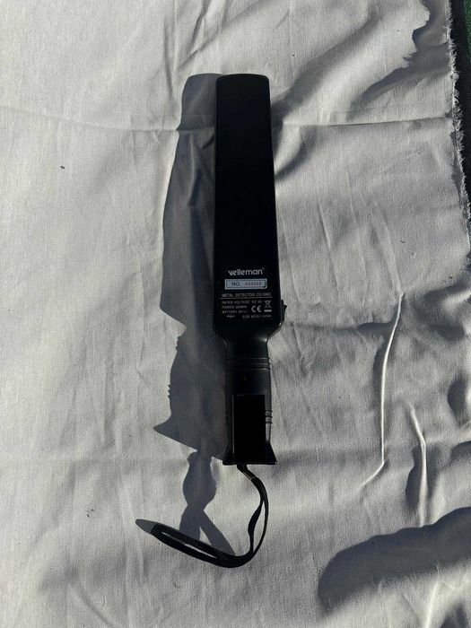 Detector de Metais Portátil Velleman CS10MD – Segurança / Eventos