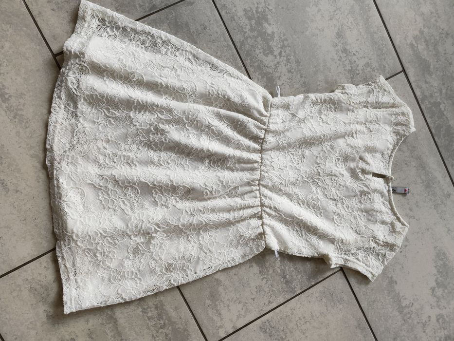 Sukienka koronkowa i elegancka bluza na komunię i inne uroczystości