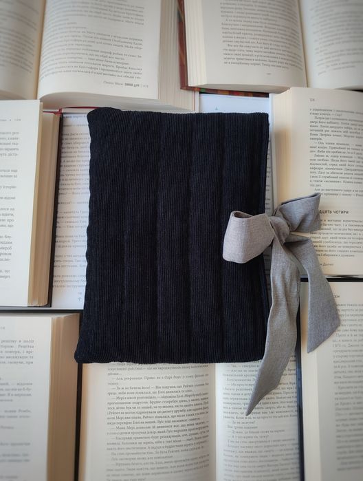 М'який чохол для книги (або планшету)