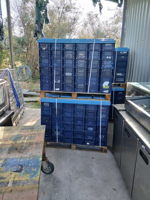 Stackable Plastic KLT 3215 Boxes446952068928000003