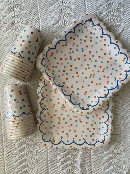 Diversos Conjuntos prato e copo