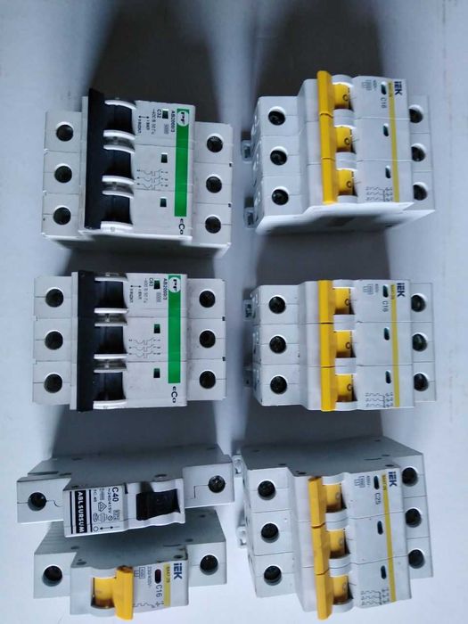 Автоматы одним лотом 7 штук