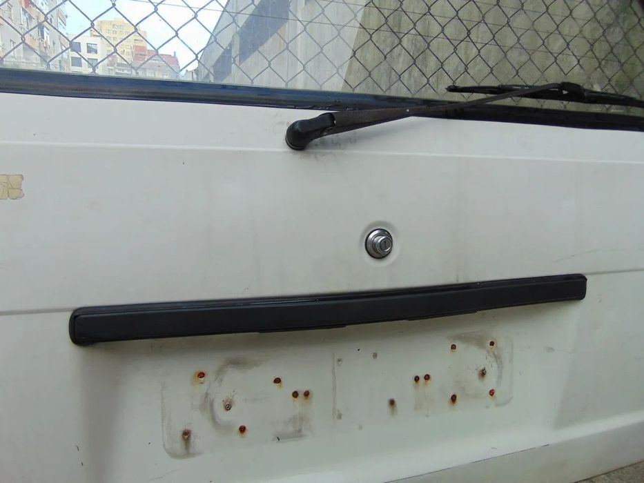 Nissan Ebro Vanette tampa mala