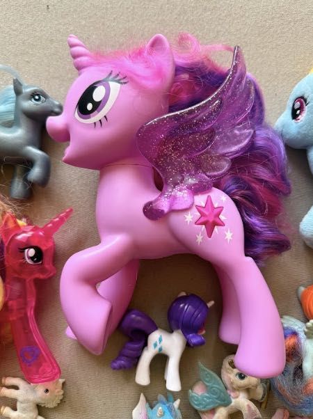 Zestaw figurek kucyków My Little Pony