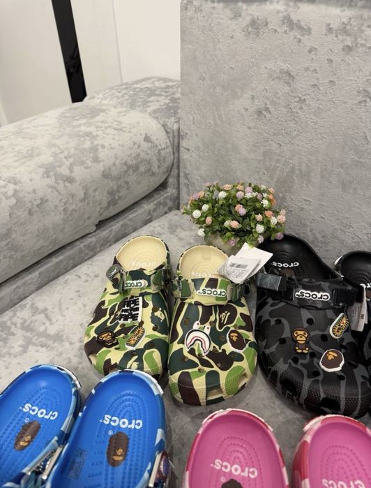 шльопанці Crocs Bape