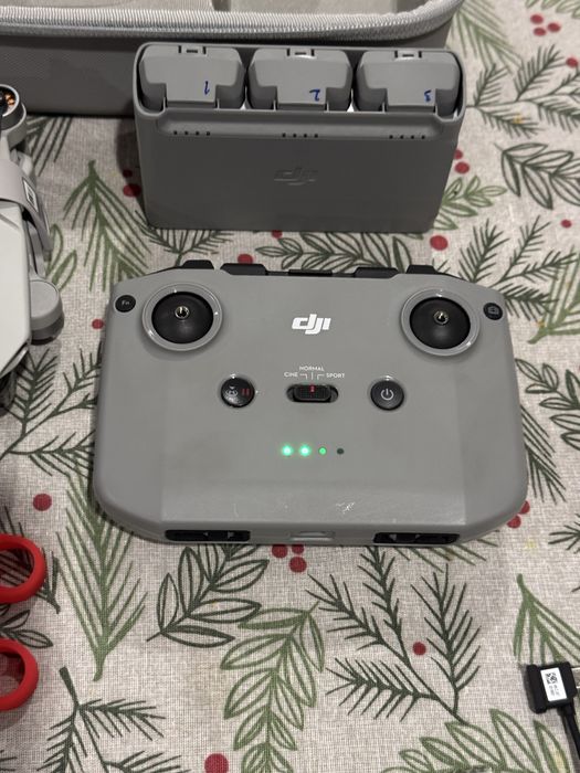DJI Mini 2 SE Fly More Combo