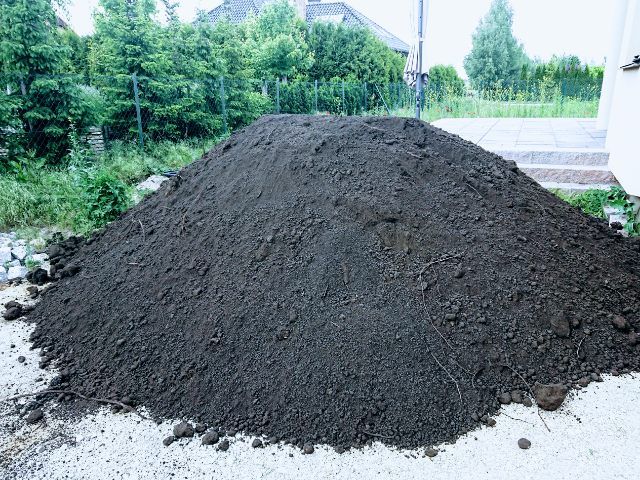 Ziemia ogrodowa humus czarnoziem Wrocław