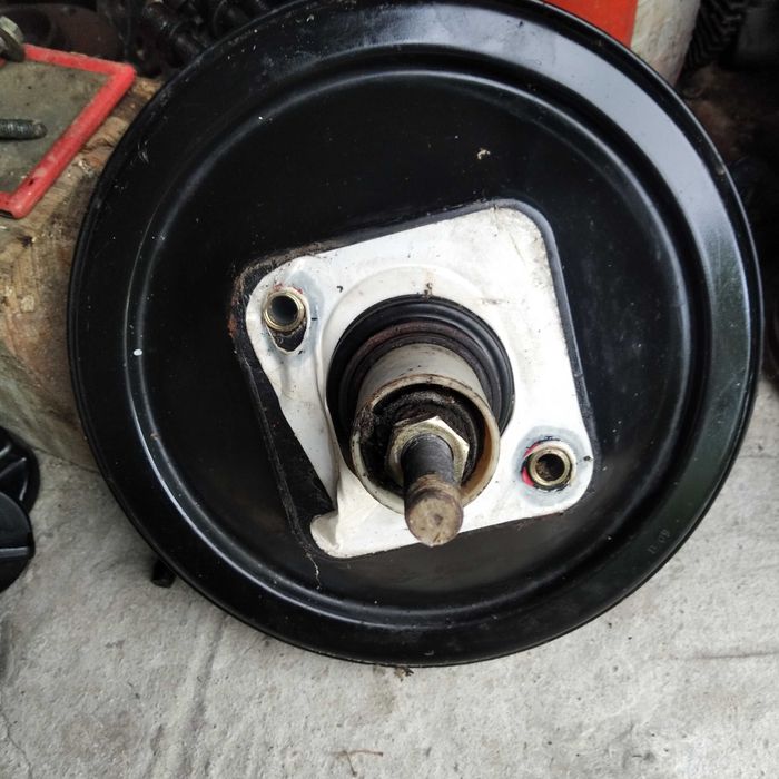 Вакуум тормозів пассат б5