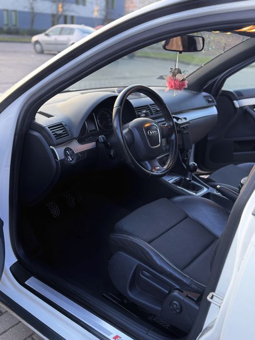 Audi A4 B7  2.0  TDI  S-line