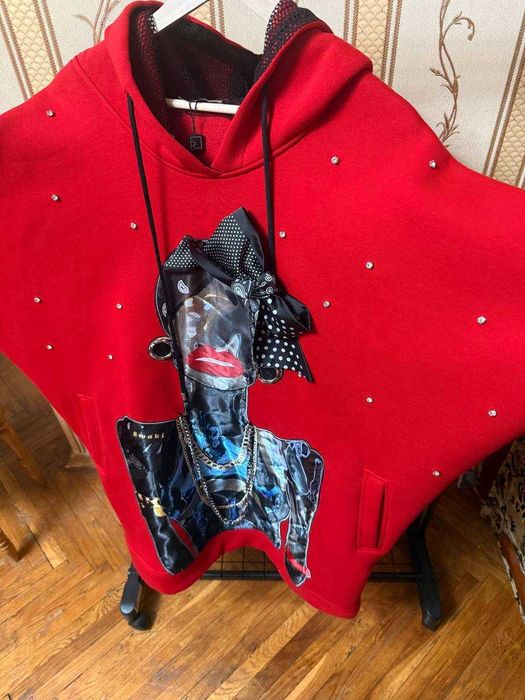 НОВА стильна сукня-худі з капюшоном, червона, з принтом, р.46