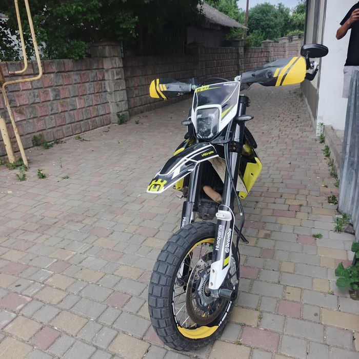 Продам Husqvarna 701