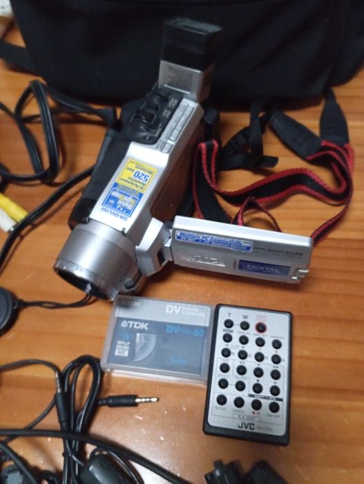 Máquina de filmar JVC