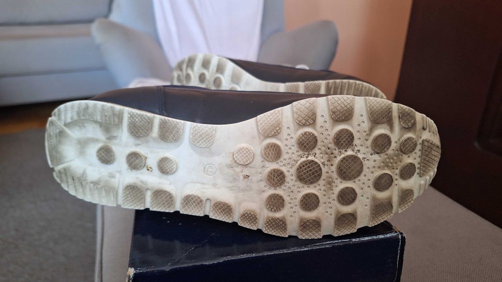 Buty sportowe, do pracy Tommy R. 42