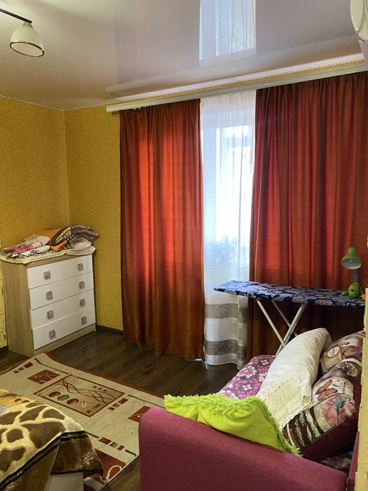 Посуточно почасово  квартира на 4 Заречном Академия Полиции Терра 44