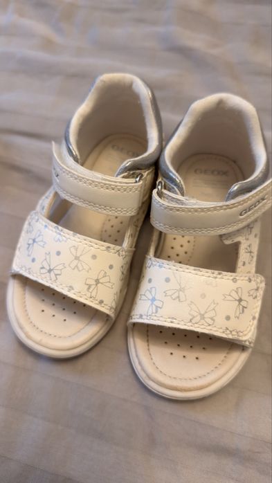 Босоножки Geox для девочки 24 размер / босоніжки Geox для дівчинки