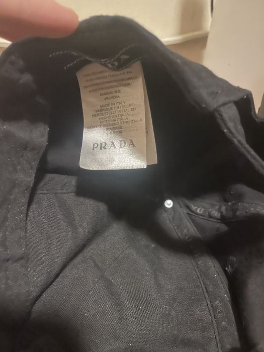 Boné da prada novo