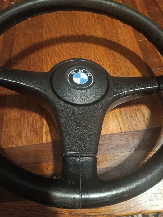 Продам кермо bmw e12 e28 e30 e32 e34 e36