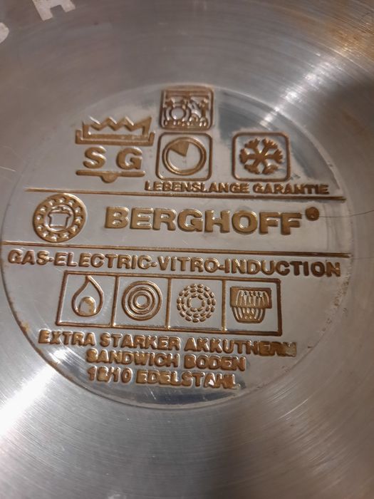 Кастрюля Berghoff 7 литров