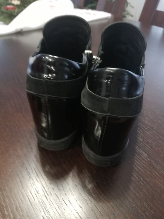 Buty, botki czarne r. 39