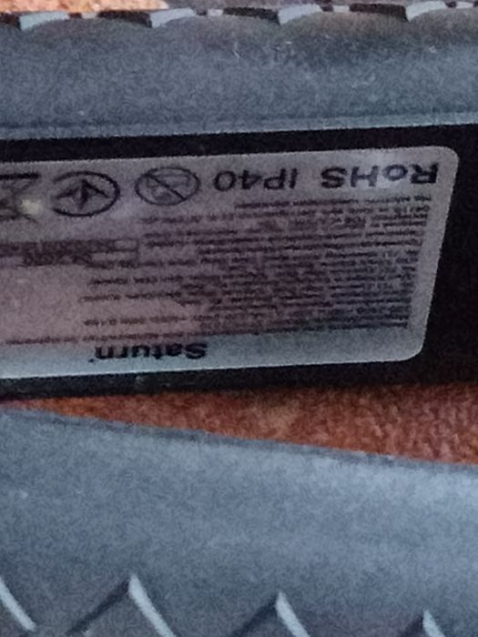 Prostownica do włosów Saturn