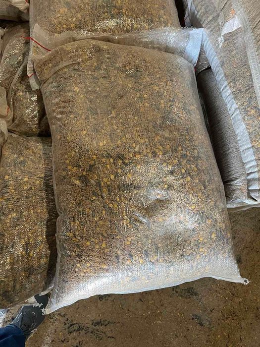 Комбікорм зерно суміш