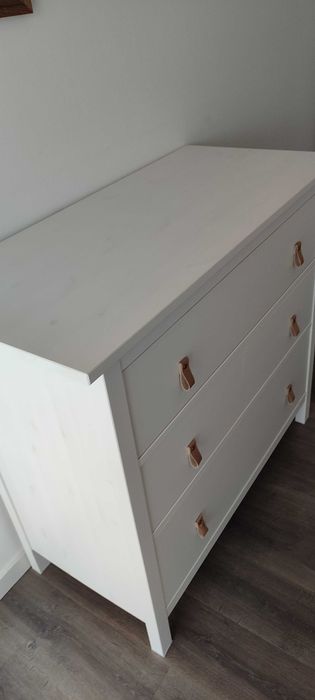 Cómoda ikea HEMNES