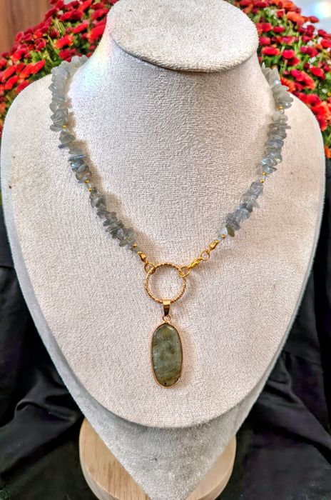 Naszyjnik z Labladorytem