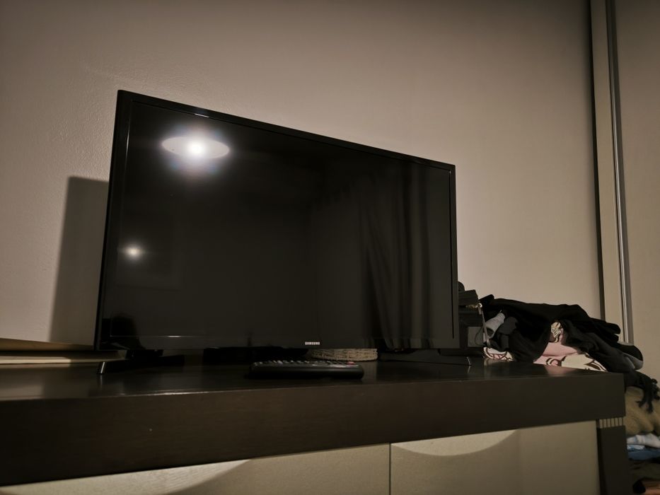 TV Samsung 32" LED HD – Como Nova com Comando Original!
