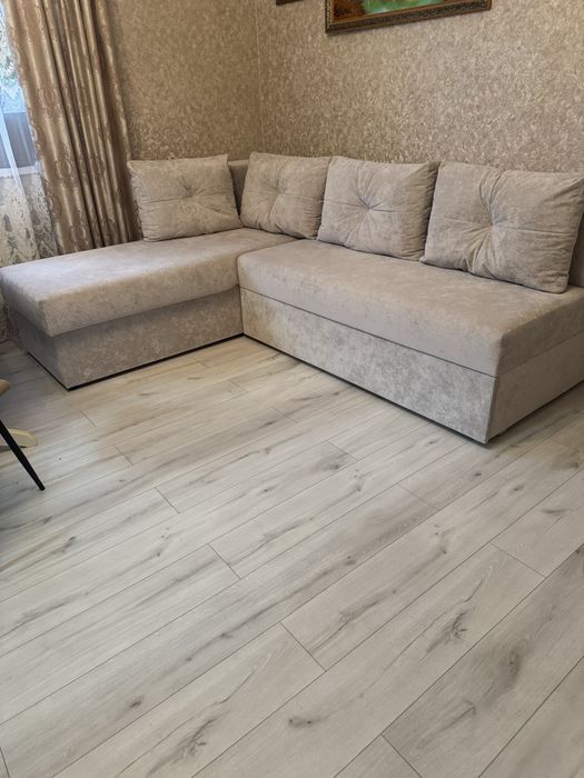 Продам розкладний кутовий диван майже новий
