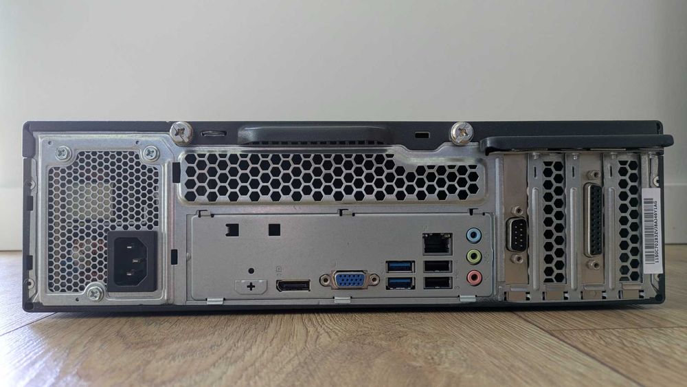 Lenovo Think Centre E73 Intel Pentium G3240 3,1GHz 500GB/4GB/WIN8