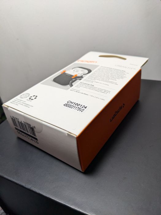 Чохол з карабіном Spigen для AirPods Urban Fit Black (074CS27030)