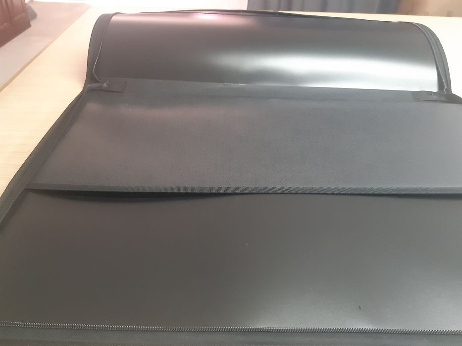 Pasta para organização de trabalhos  escolares.