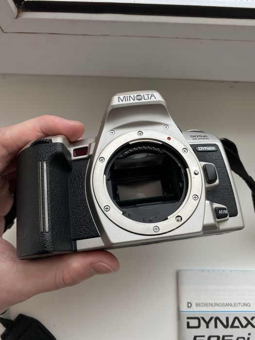 Minolta Dynax 505si Super плівковий фотоапарат