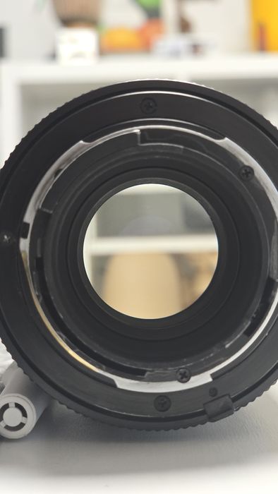 Objetiva Carl Zeiss Sonnar T* 135mm f2.8 (CY) - Adaptador Fuji X