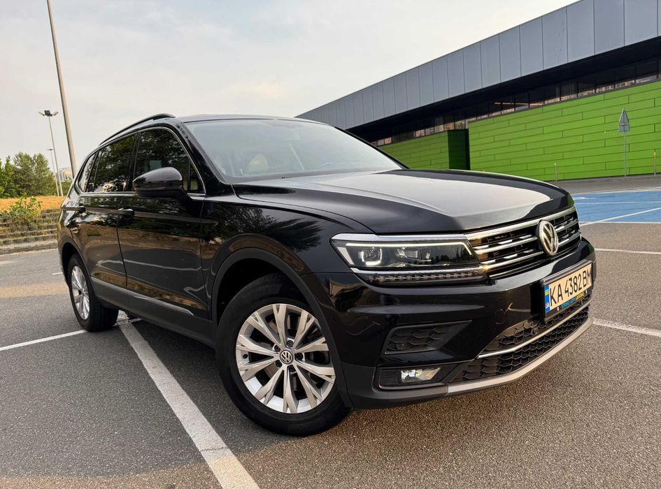 Volkswagen Tiguan 2018 2.0 чудовий стан