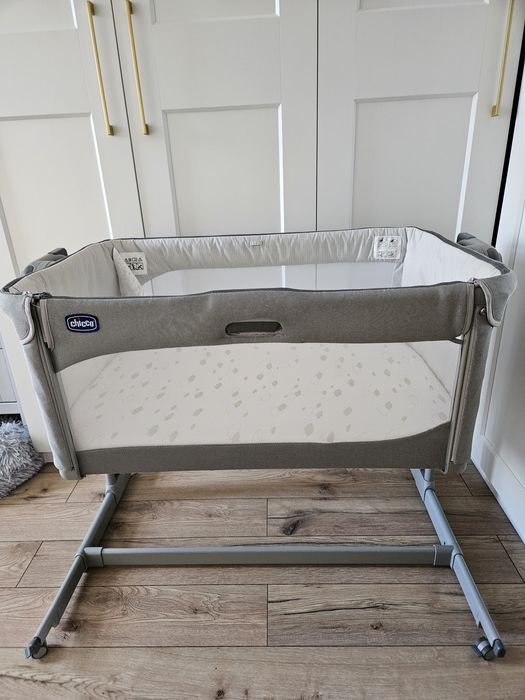 Chicco -łóżeczko dostawne -szare