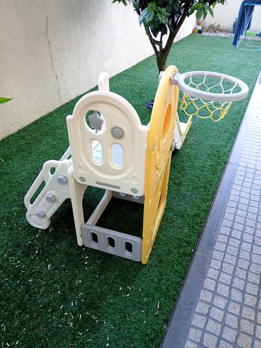 Escorrega infantil