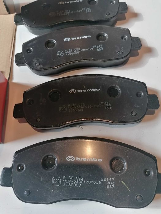 klocki hamulcowe. Brembo P 68 062. Master III 3 przód