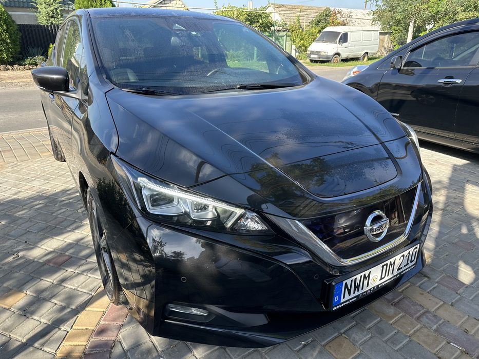 В продаже Nissan Leaf 2018 года