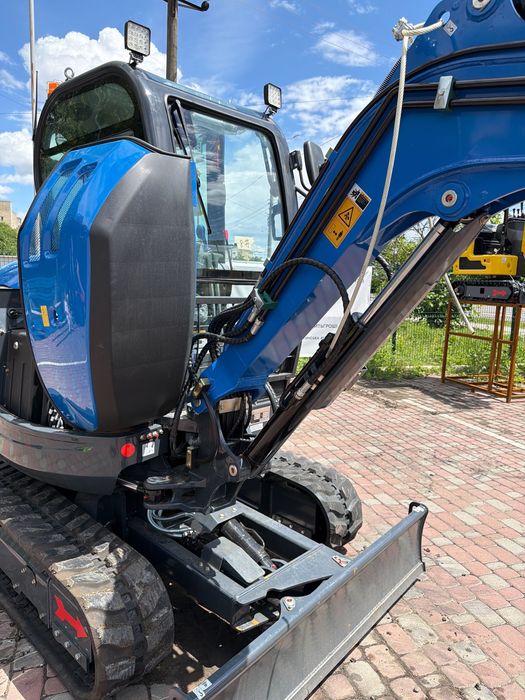 Екскаватор 3.5 тон Rippa R32 Pro Kubota V1505 новий