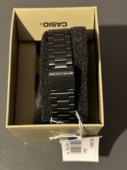 Zegarek Casio na pasku