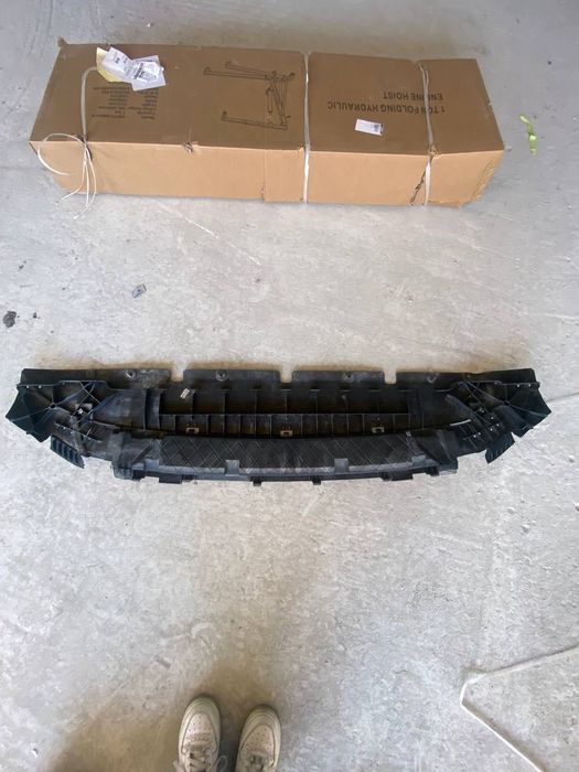 губа і захист переднього бампера Audi Q5 80A.807.233.A