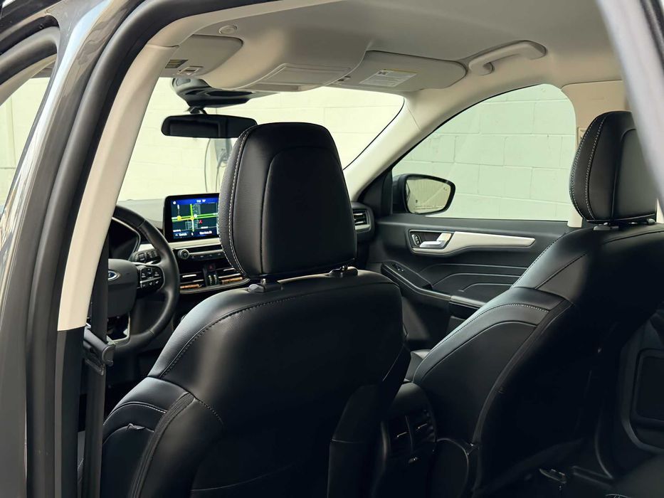 Ford Escape      2021