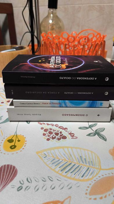 Livros de autoria portuguesa